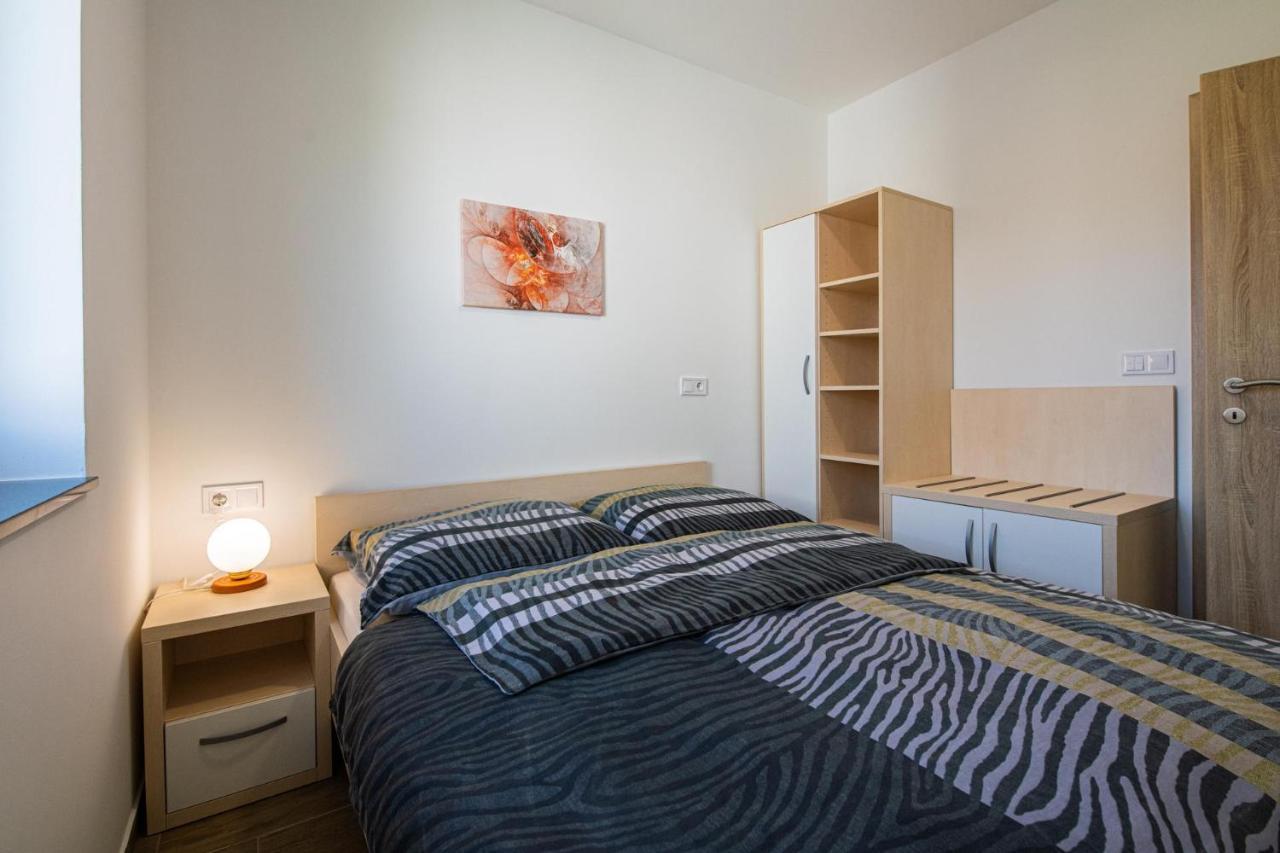 Apartmaji Banonia Verzej Bagian luar foto