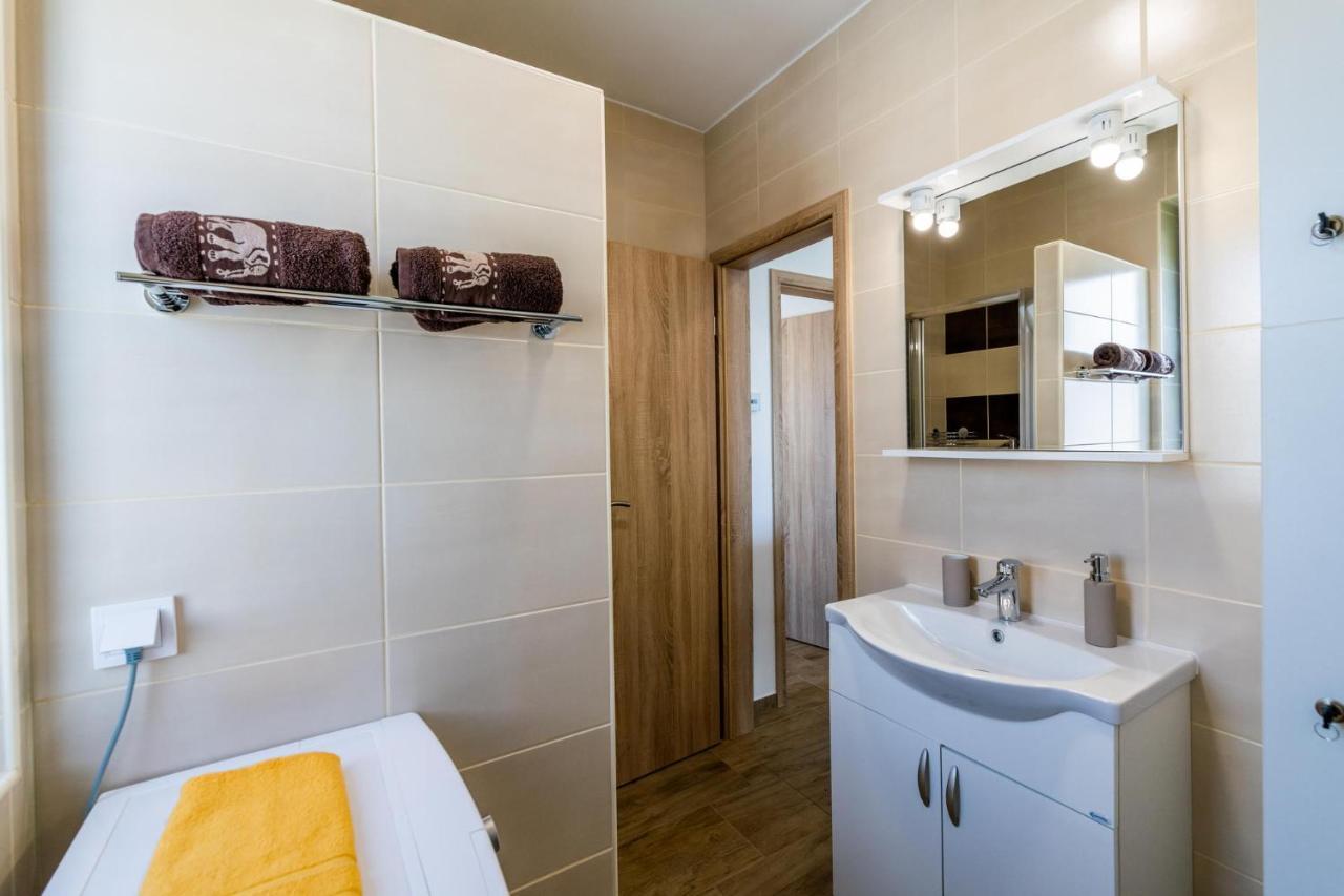 Apartmaji Banonia Verzej Bagian luar foto